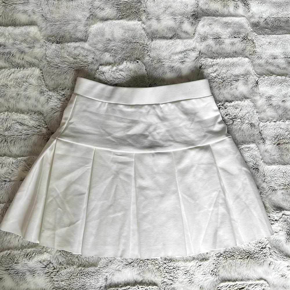 Rescue Me Pleat Mini Skirt // Lioness // US 2 // XS